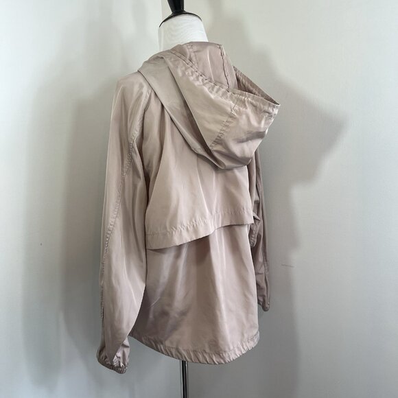 Sold - Picture 4 of 12